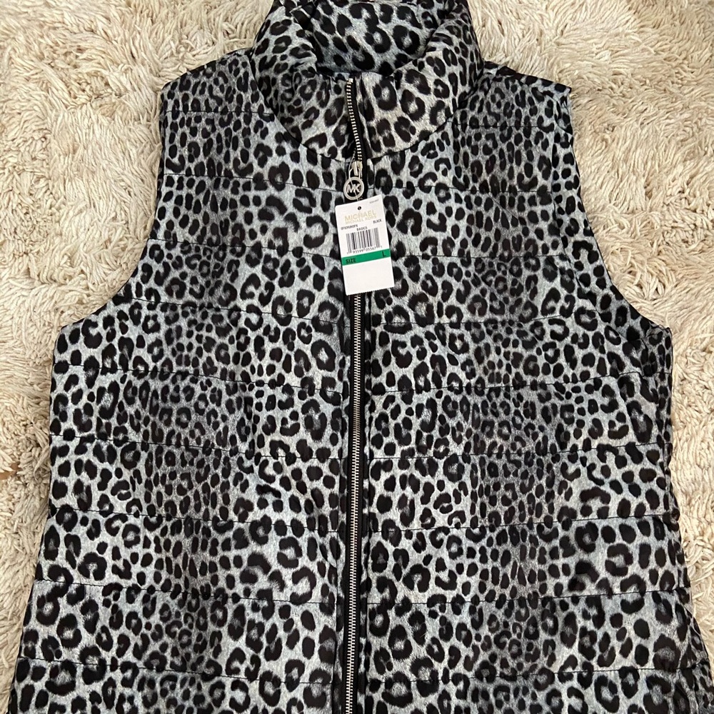 MICHAEL KORS LEOPARD PRINT PUFFER VEST